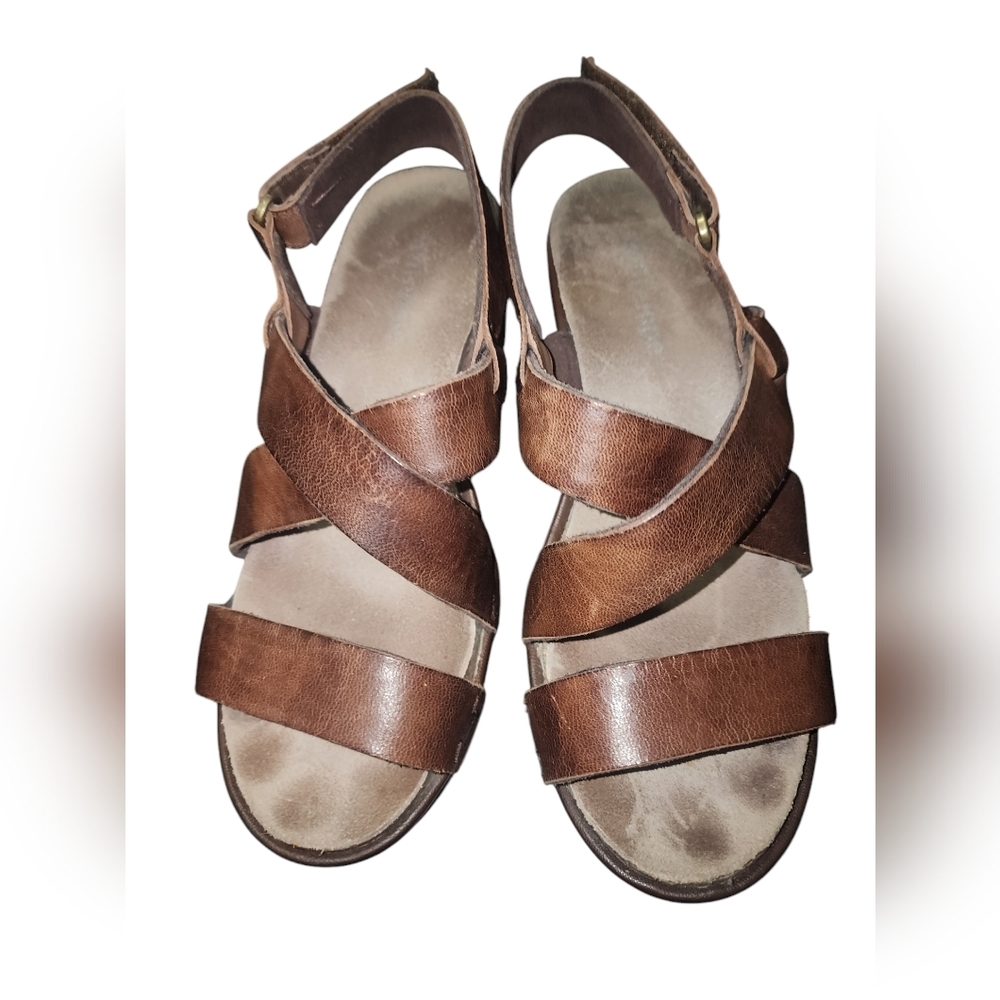 Antelope Wedges, Women's 37 (6-6.5)​ - Picture 3 of 9